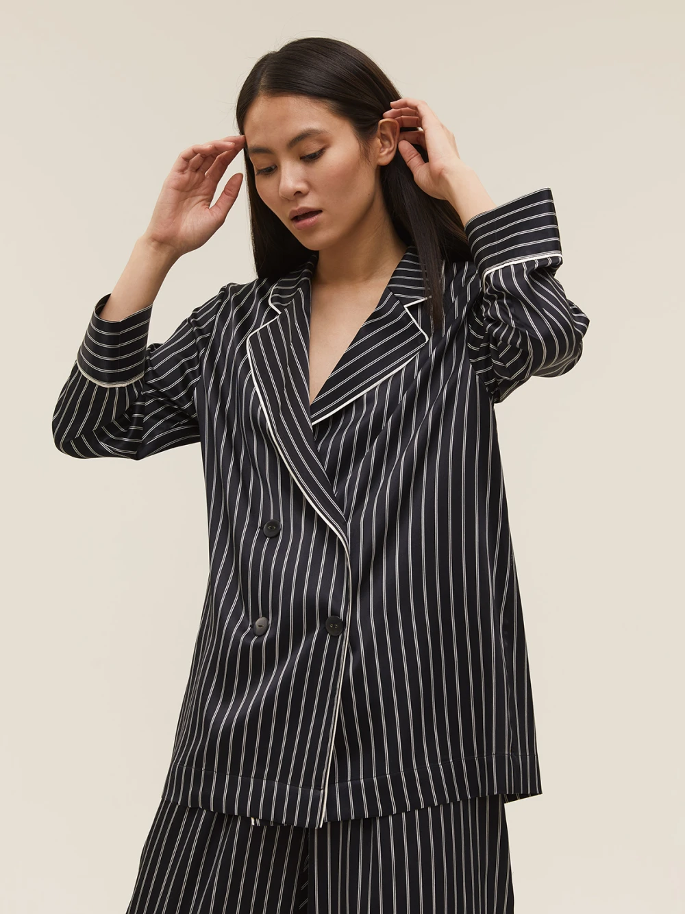 Костюм Fiva ( Цвет Чёрный в полоску )